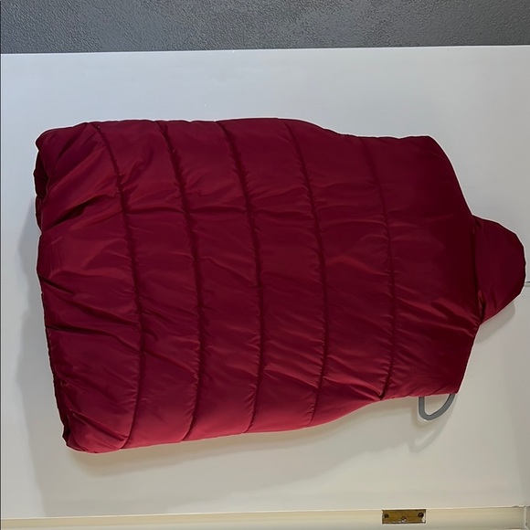 Berry colored Free Country puffer vest - Picture 4 of 5